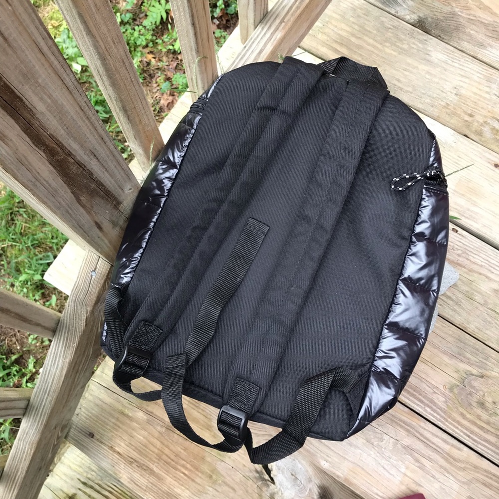 BLACK SHINY REFLECTIVE BACKPACK W/ CHECKERED FLAGS - Picture 4 of 5